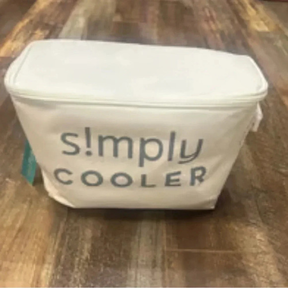 Simply southern cooler bag brand new with tags - Picture 1 of 2